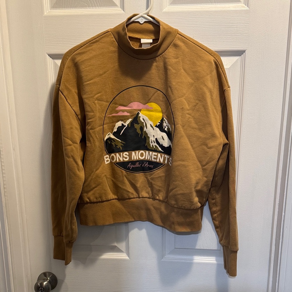 H&M Tan Mountain Graphic Sweatshirt